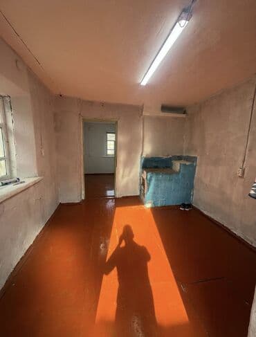 продается 3 комнатная квартира политех: 2 комнаты, Собственник — 1