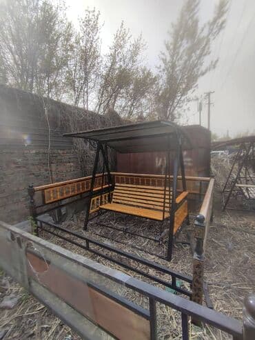 скамейка фото: Садовые качели Металл, Со спинкой, С крышей — 22