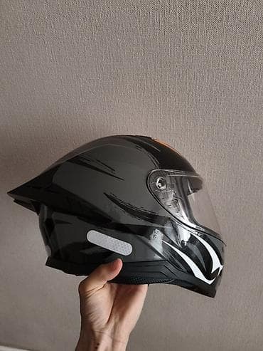 шлем agv: Мотошлем интеграл с зеркальным визором и агрессивным графическим — 2
