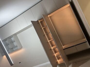 кухонный навесной шкаф: Кухонный гарнитур в современном стиле - Линейная компоновка с высоким — 14