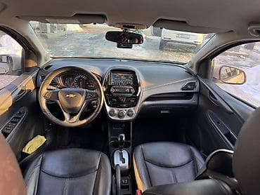 matiz spark: Chevrolet Spark: 2017 г., 1 л, Автомат, Бензин, Хэтчбэк — 2