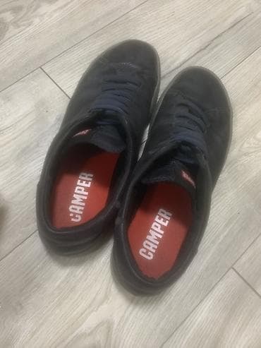 Кеды Camper - Оригинальные кеды Camper с фирменной красной стелькой и at lalafo.kg Кеды Camper - Оригинальные кеды Camper с фирменной красной стелькой и