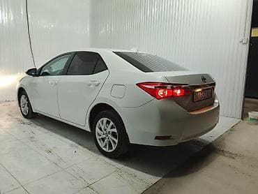 eclipse cross: Toyota Corolla: 2017 г., 1.6 л, Автомат, Бензин, Седан — 4