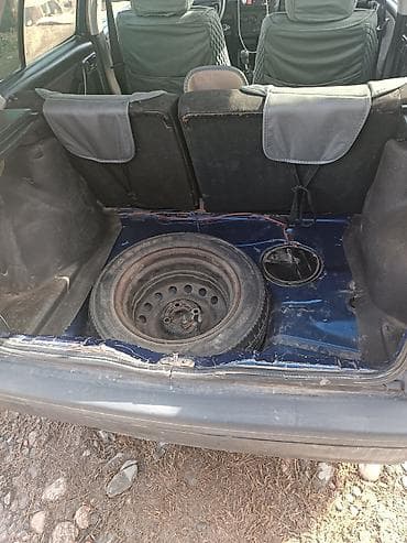 мазда 323 1987: Volkswagen Golf: 1994 г., 1.6 л, Ручные, Бензин, Хэтчбэк — 2