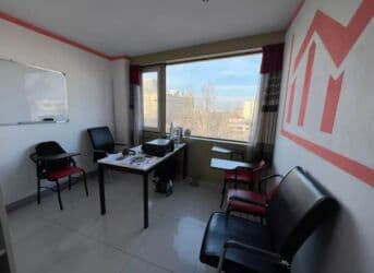 куплю дом под офис: Сдаю Офис, 15 м², В бизнес центре, 1 линия — 1