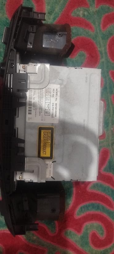 mercedes benz sprinter 2 7: Штатная магнитола Toyota с интегрированными центральными дефлекторами — 3