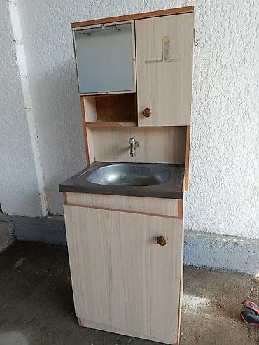 книжные полки бу: Умывальник — 2