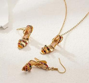 Личные вещи: Стильные украшения и наборы бижутерии - Большой выбор серег: кольца — 4