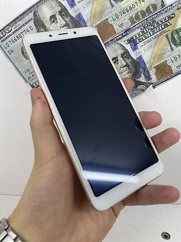 Redmi, Redmi 6, Б/у, 16 ГБ, цвет - Золотой, 1 SIM, 2 SIM