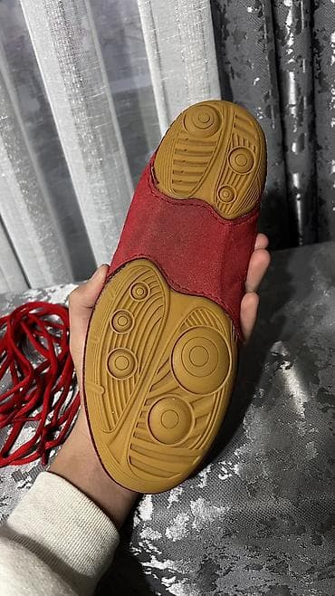 Босоножки, сандалии, шлепанцы: Борцовки BIGSER оригинал Состояние:Б/У Не где не порвано Покупал за — 4