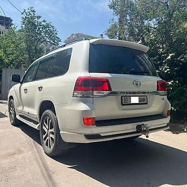Toyota Land Cruiser: 2016 г., 4.6 л, Автомат, Бензин, Внедорожник — 3