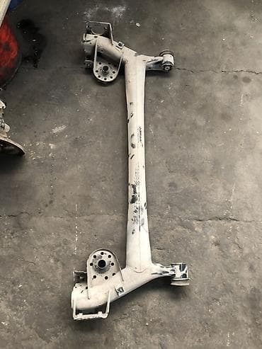 Рулевая часть: Hyundai Elantra үлгүсүндөгү автоунаанын арткы балкасы (задняя — 1