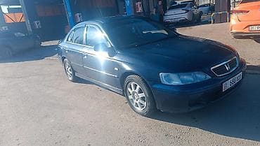 Honda Accord: 2000 г., 1.6 л, Механика, Бензин, Седан