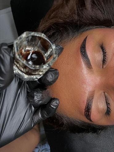 samsung galaxy a31: Бьюти-услуги в одном месте: - Маникюр и педикюр: аппаратные техники — 2