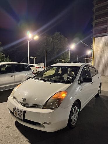Продажа авто: Toyota Prius: 2005 г., 1.5 л, Вариатор, Гибрид, Хэтчбэк — 4