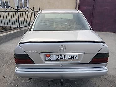 аудио усилитель: Mercedes-Benz W124: 1993 г., 2 л, Механика, Бензин, Седан — 3