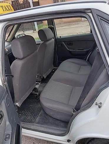 мазда седан 626: Daewoo Nexia: 2011 г., 1.6 л, Ручные, Газ, Седан — 10