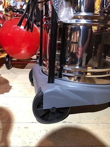 пылесос с водяным фильтром: Промышленный пылесос для сухой/влажной уборки - Корпус: нержавеющая — 3