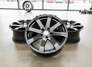 Литые Диски R 17 Комплект, отверстий - 5, Б/у