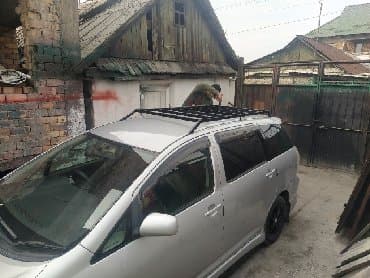 дубль кобина: Будка Toyota — 3