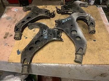 r50: Передний правый рычаг Nissan 1999 г., Б/у, Оригинал, Япония — 4