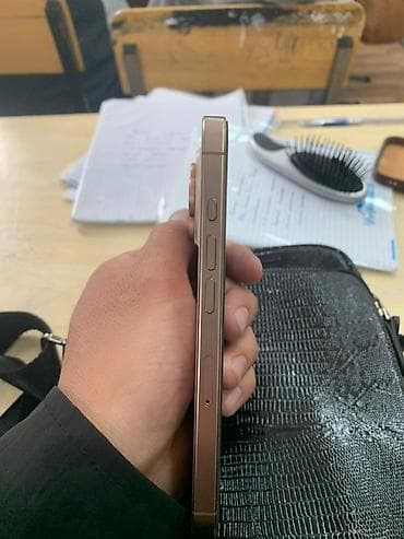 Техника и электроника: IPhone 16 Pro, White Titanium, Кабель — 6