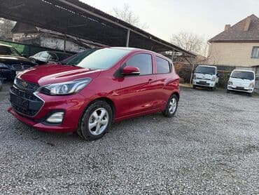 срочно продаю в связи с переездом: Chevrolet Spark: 2019 г., 1 л, Вариатор, Бензин, Хетчбек — 2