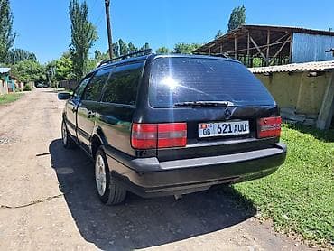 Унаа сатуу: Volkswagen Passat Variant: 1993 г., 1.8 л, Кол менен иштөөчү, Бензин, Универсал — 4