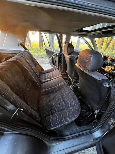 тенир тоо: Volkswagen Golf: 1993 г., 1.6 л, Кол менен иштөөчү, Бензин, Хетчбек — 8