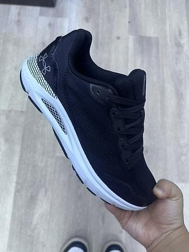 Мужские кроссовки, 41, 42, 43, Under Armour, Новый, цвет - Черный, Самовывоз, Платная доставка