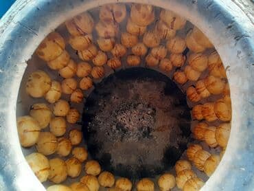 самсы на заказ: Самса в тандыре - Румяная самса, выпеченная на стенках глиняного — 1