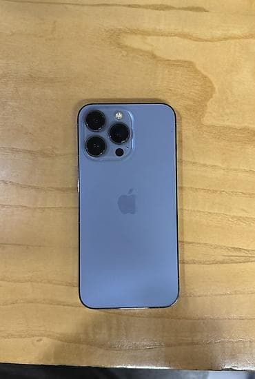 iphon 11 pro max: IPhone 13 Pro, Б/у, 256 ГБ, Sierra Blue, Зарядное устройство, Чехол, 86 % — 1