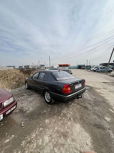 Mercedes-Benz C-Class: 1994 г., 1.8 л, Автомат, Бензин, Седан at lalafo.kg Mercedes-Benz C-Class: 1994 г., 1.8 л, Автомат, Бензин, Седан