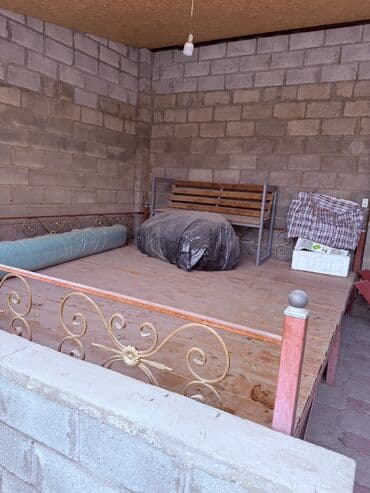 стульчики: Скамейка Металл, Со спинкой, Без крыши — 1