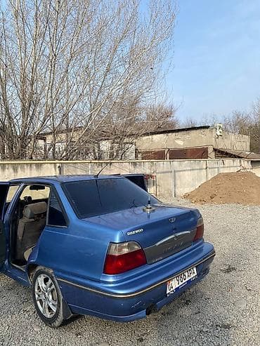 некая: Daewoo Nexia: 2006 г., Седан — 4