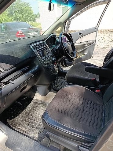 аренда honda jazz под такси: Honda Stream: 2001 г., 1.7 л, Автомат, Бензин, Минивэн — 4