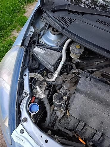 с4 s4 c4: Honda Fit: 2004 г., 1.3 л, Вариатор, Бензин, Хэтчбэк — 6