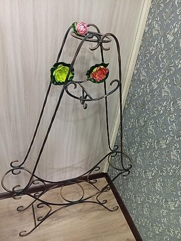 кок талаа: Гүлдөр үчүн текче, этажерка, Темир — 2
