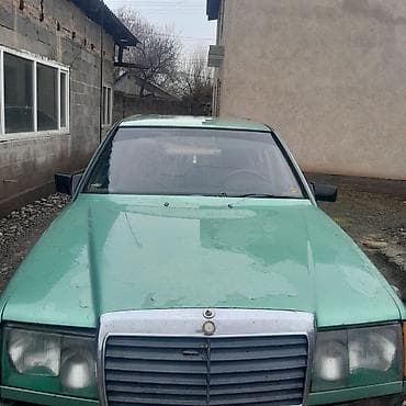 машы: Mercedes-Benz W124: 1998 г., Седан — 3