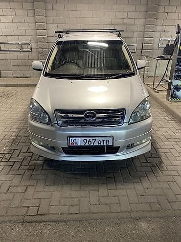 Toyota Ipsum: 2003 г., 2.4 л, Автомат, Бензин, Вэн/Минивэн — 1