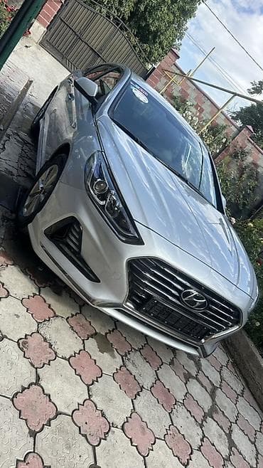 Hyundai Sonata: 2019 г., 2 л, Автомат, Газ, Седан — 4
