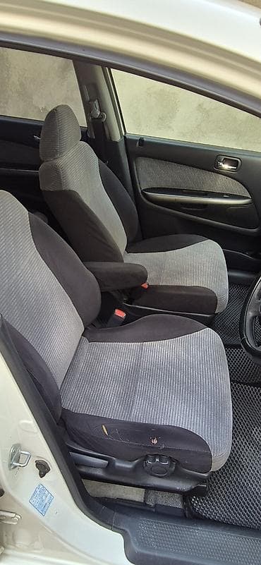 Транспорт: Honda Stream: 2002 г., 1.7 л, Автомат, Бензин, Минивэн — 8