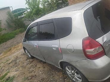 70 сом: Honda Fit: 2002 г. — 1