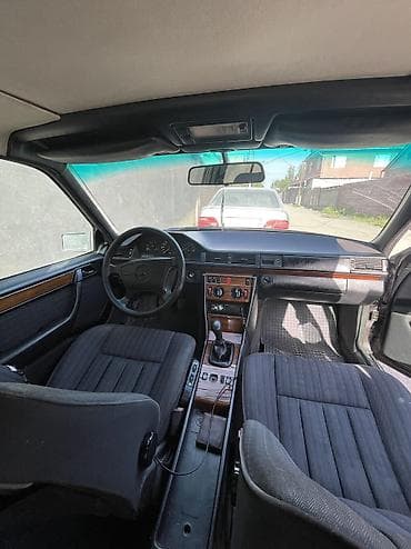mercedes e13: Mercedes-Benz W124: 1992 г., 2.2 л, Механика, Бензин, Универсал — 7