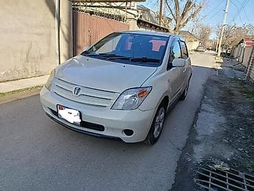saturn sc: Toyota Ist: 2002 г., 1.3 л, Автомат, Бензин, Хэтчбэк — 2