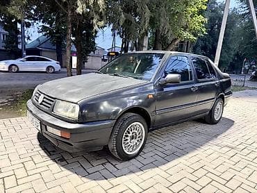 мон блан: Volkswagen Vento: 1993 г., 1.8 л, Механика, Бензин, Седан — 1