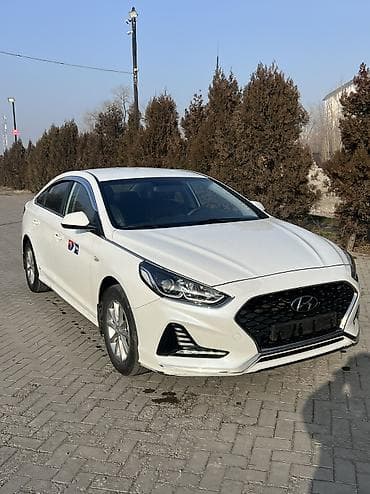 Hyundai Sonata: 2020 г., 2 л, Типтроник, Газ, Седан at lalafo.kg Hyundai Sonata: 2020 г., 2 л, Типтроник, Газ, Седан