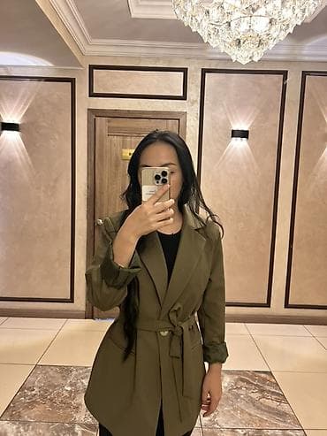 Женский тренч-пиджак цвета хаки - Современный прямой крой до середины