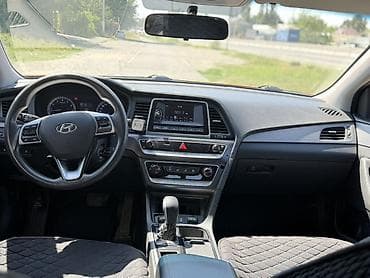 Hyundai Sonata: 2018 г., 2 л, Автомат, Бензин, Седан — 6