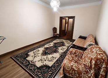 Квартиры: 2 комнаты, 58 м², Манаса/Боконбаева Сталинка, 2 этаж, Косметический ремонт — 2